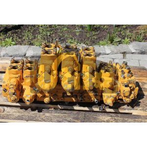 Distribuitor hidraulic excavator hitachi ex300-1 ult-013140