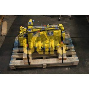 Distribuitor hidraulic excavator komatsu pc100-1 ult-013275