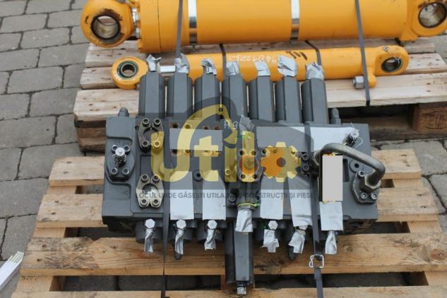 Distribuitor hidraulic excavator liebherr a 934 c ult-013320