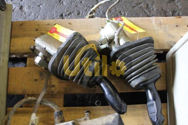 Joystick-maneta de control excavator liebherr r924 ult-018261