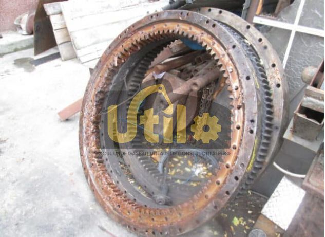 Coroana de rotire pentru komatsu pw130 ult-08696