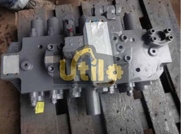 Distribuitor hidraulic buldoexcavator komatsu ult-012914