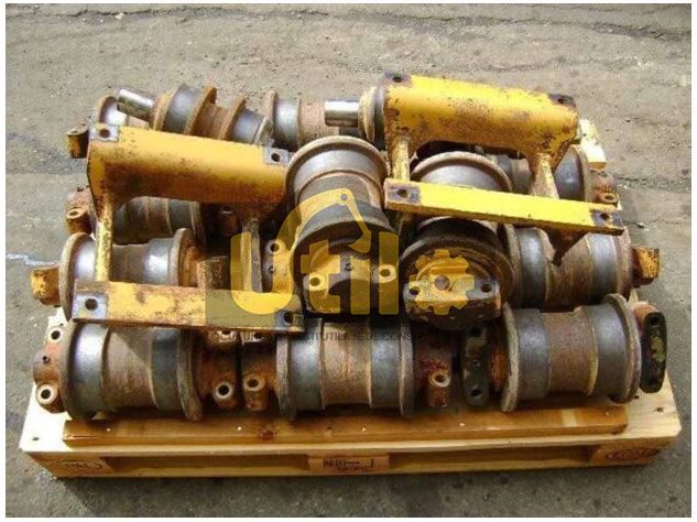 De vanzare role rulare pentru excavator komatsu pc180-3 ult-011084