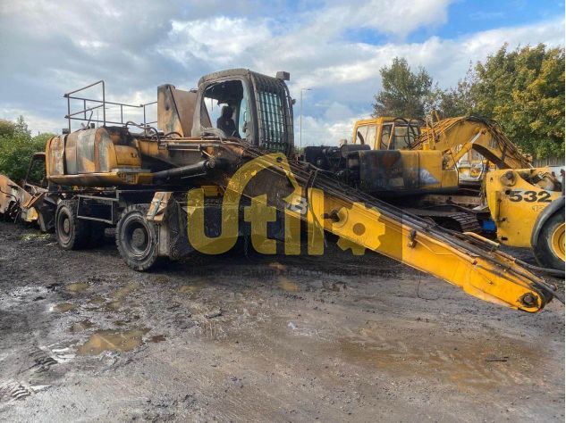 Dezmembram excavator jcb js200w anul 2012 ult-011628