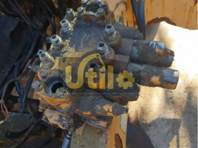 Distribuitor hidraulic buldoexcavator case ult-012907