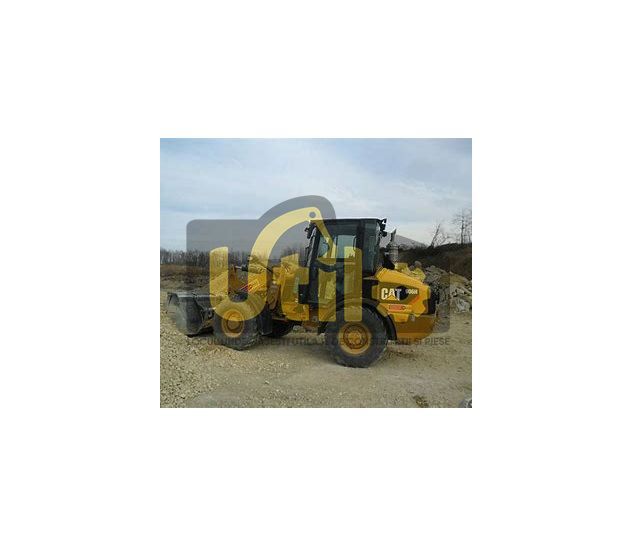 Axa fata /spate pentru CATERPILLAR 906G ult-02135