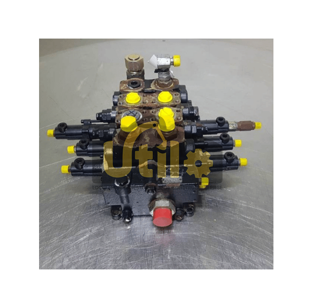 Distribuitor jcb 426e ult-014260