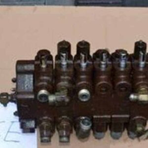 Stoc distribuitor hidraulic pentru buldoexcavator CASE 580 LPS