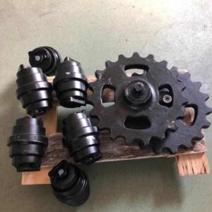Set role de rulare si roti dintate pentru Komatsu PC45MR-3