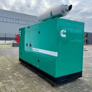 Set generator cu motor Cummins 4BTAA, 90 kVA, 2021, panou/cutie/rezervor