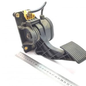 Pedala de acceleratie cu senzor de pozitie pentru Mercedes A9413000104