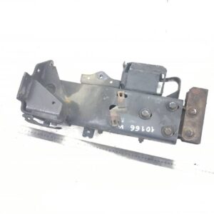 Suport placa treapta inferioara stanga Mercedes 9305203733 A9305203733