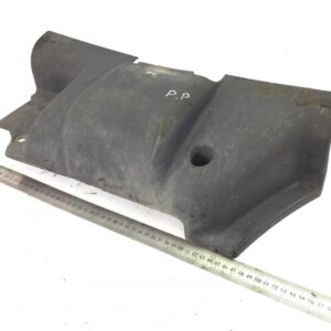 Capac din plastic pentru partea dreapta sub bara fata Scania 1383330