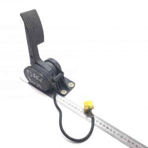 Pedala de acceleratie cu senzor de pozitie pentru Mercedes A6283000004/A6282900299