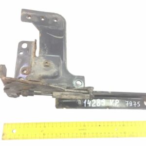 Balama inferioara deflector grila stanga pentru Scania, coduri 1727263 si 1451585