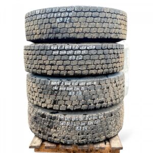 Set 4 anvelope Volvo 295/80 R22.5