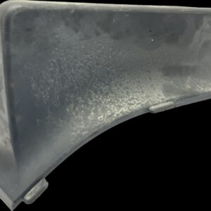 Capac din plastic pentru legatura intre cabina si aparator de noroi spate dreapta Scania 1443092
