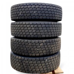 Set 4 Anvelope Volvo 295/80R22.5 – 225×825