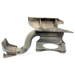 Suport pentru aparator de noroi axa motrica spate dreapta Mercedes A9705201533