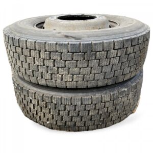 Set 2 roti pentru Volvo 305/70R225 225×825/32