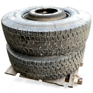 Set 2 Roti Volvo 315/80R22.5