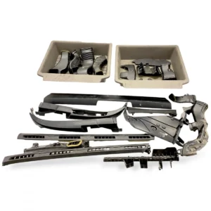 Capac din plastic pentru cabina Scania – 2086522, 2086523, 2125597, 2125601, 2125602, 2125604, 2125754, 2449591, 2602308, 2275349