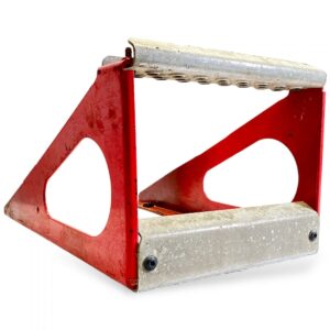 Suport Metalic pentru Placa de Trepte Sub Cutia Bateriei Volvo 21891309