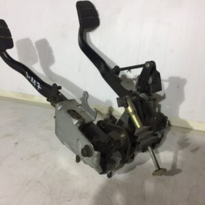 Pedala ambreiaj si frana cu panou pentru Scania – Coduri: 1428690, 1428665, 1726423, 1428667, 1483865, 2388629, 1435680, 1731241, 1548492