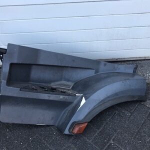 Partea laterala dreapta a scarii pentru Mercedes MP4 A 9606667103, 2015