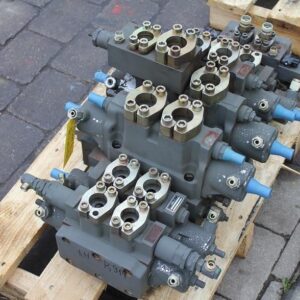 Distribuitor hidraulic excavator liebherr r904 ult-013341