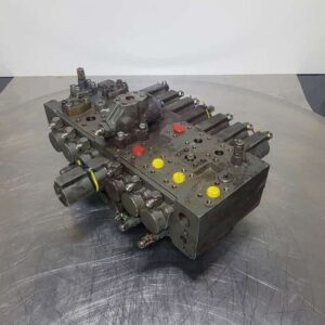 Distribuitor hidraulic pentru bobcat 435 zts ult-014015