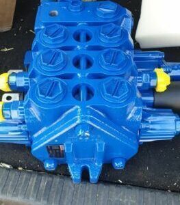 Distribuitor hidraulic excavator hyundai r450lc-7 ult-013216