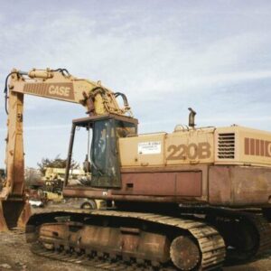 Dezmembram  excavator CASE 220  ult-011538