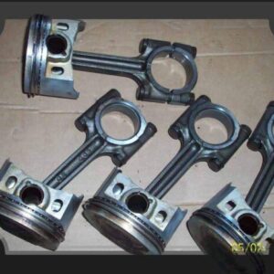 Piston cu segmenti , biela , set garnituri motor deutz bf4l914 ult-031471