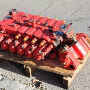 Distribuitor pentru o&k mh4 â€“ piese din dezmembrare o&k ult-014289