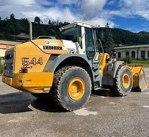 Dezmembrare utilaje de constructii LIEBHERR 1544 ult-012179