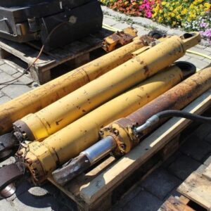 Cilindrii hidraulici excavator caterpillar 212 ult-06389